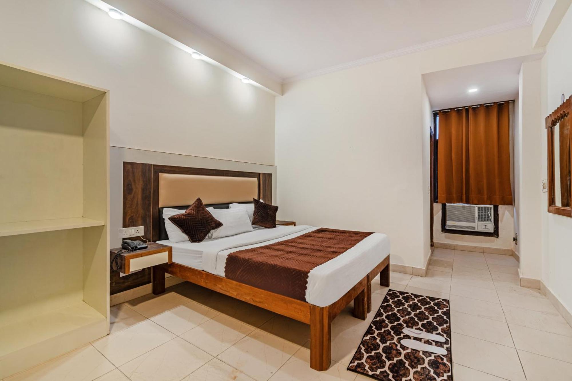 Hotel South Indian 델리 외부 사진